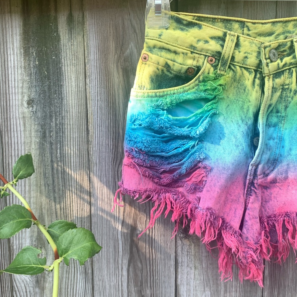 LEVI’s High Waist Dyed Denim Distressed Shorts